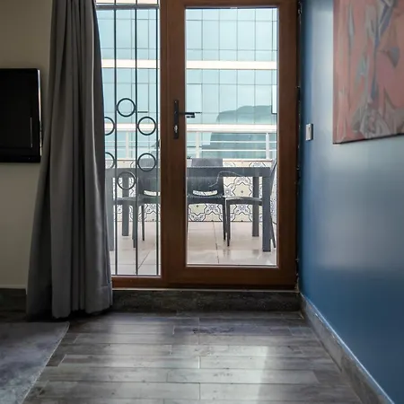 Chic 3br Duplex With Private Terrace In Prime Spot
