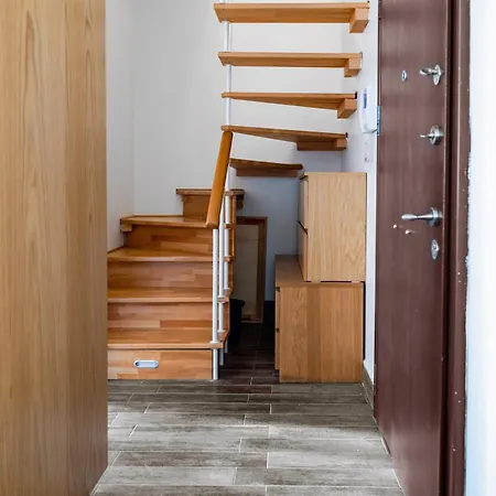 Chic 3br Duplex With Private Terrace In Prime Spot Apartamento