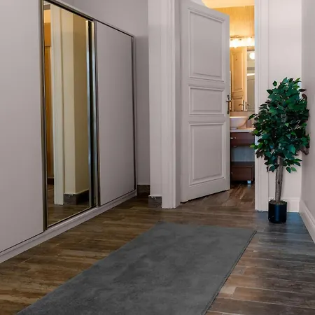 Apartment Chic 3br Duplex With Private Terrace In Prime Spot