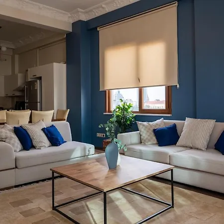 Διαμέρισμα Chic 3br Duplex With Private Terrace In Prime Spot *